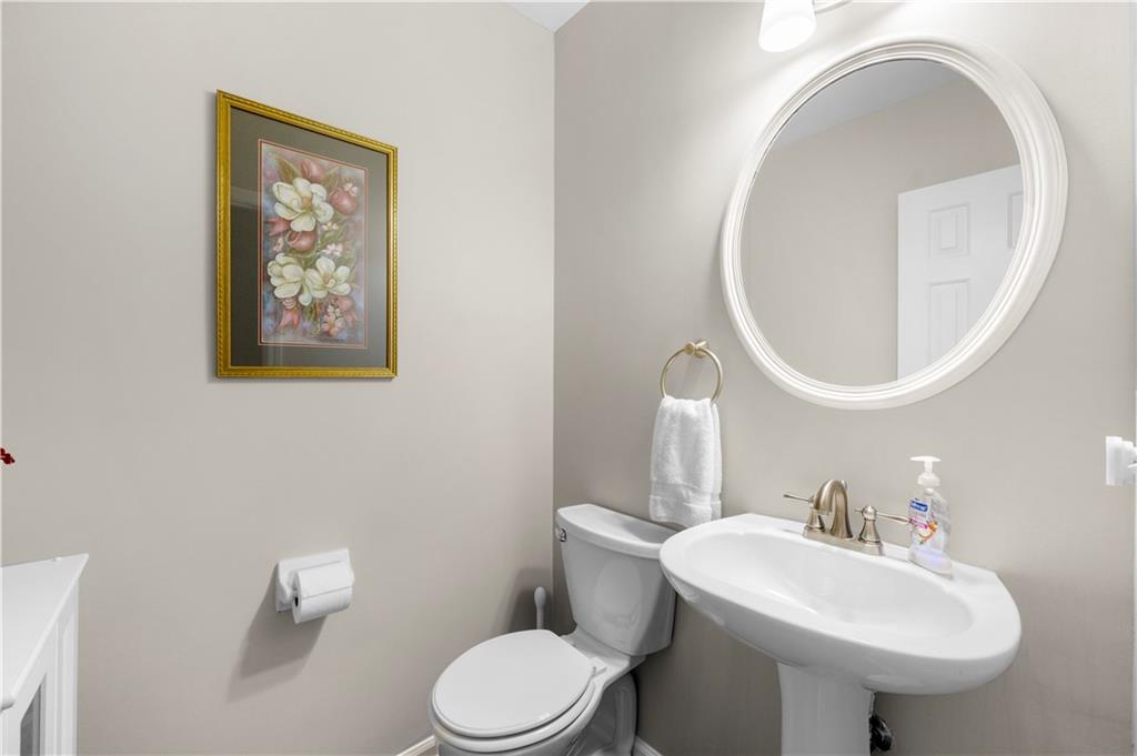 2324 Woodcrest Drive