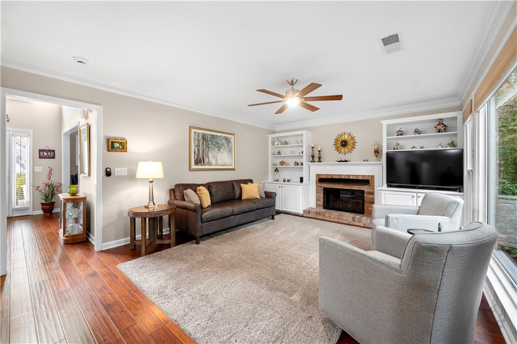 2324 Woodcrest Drive