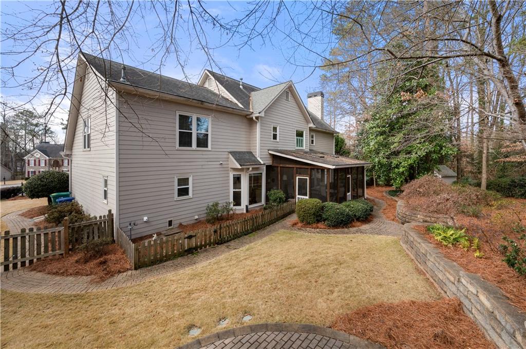 2324 Woodcrest Drive