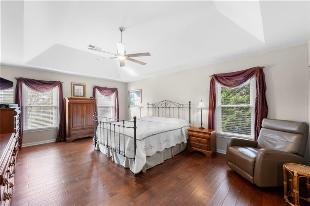 2324 Woodcrest Drive