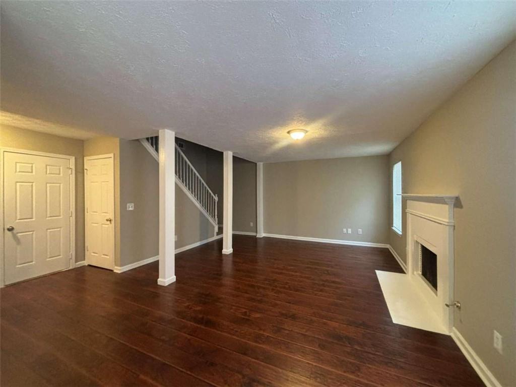 6006 Kingston Wood Way