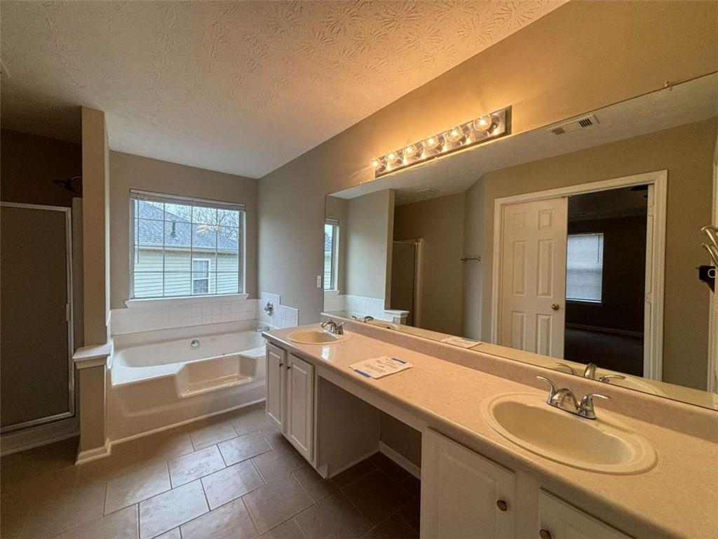 6006 Kingston Wood Way