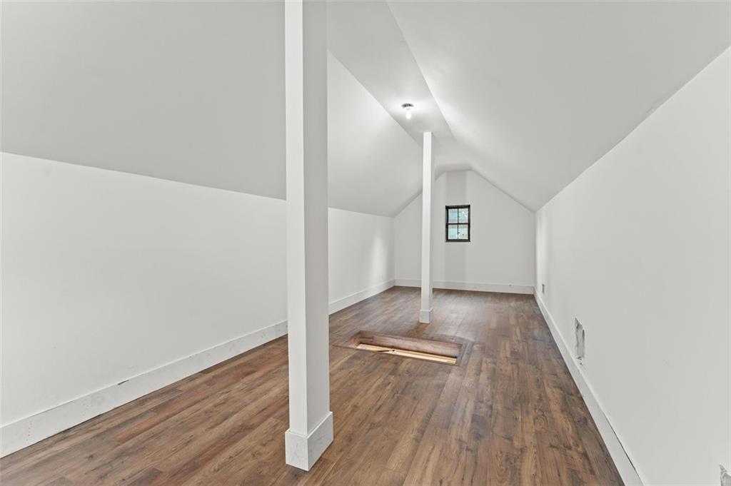 423 S COLUMBIA Drive