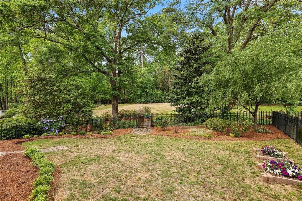 2480 Ellijay Drive NE