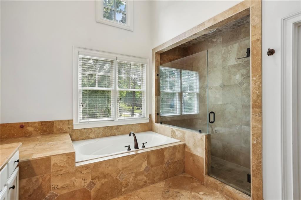 2480 Ellijay Drive NE