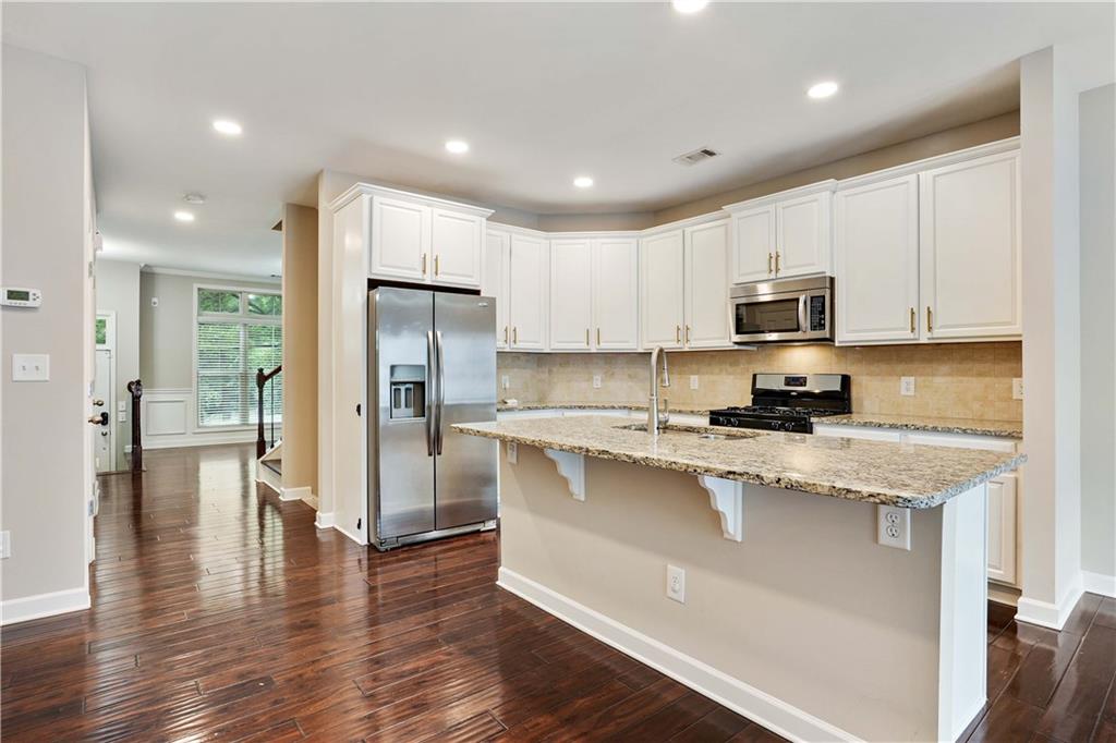 1221 Lavista Road NE