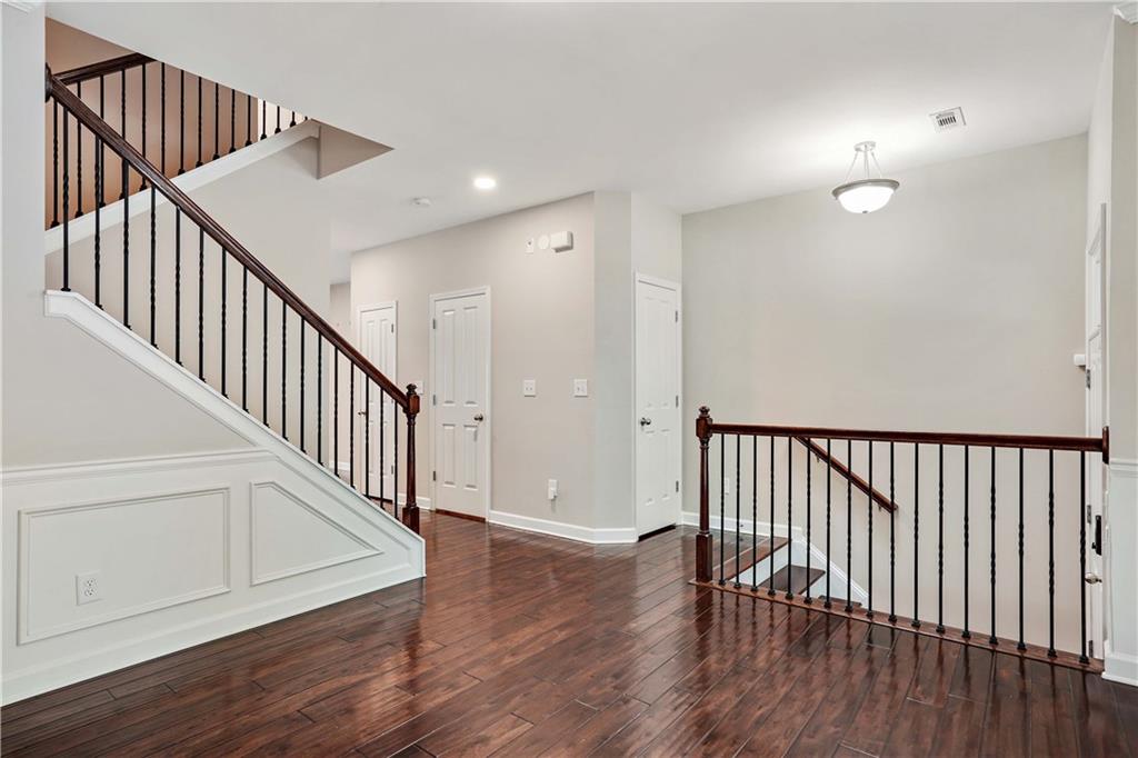 1221 Lavista Road NE