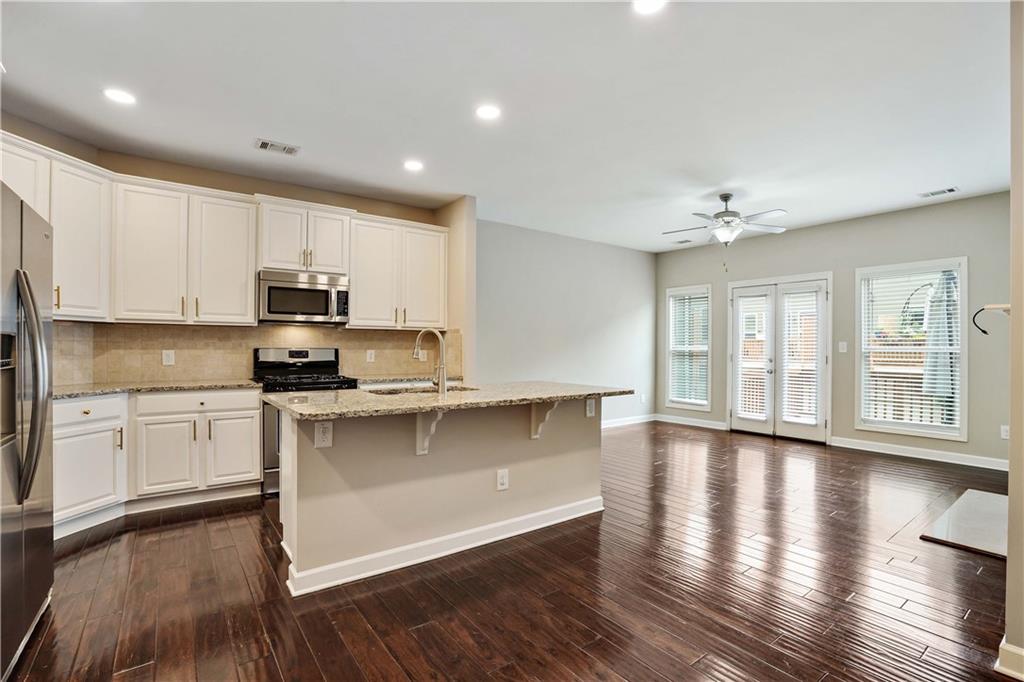 1221 Lavista Road NE