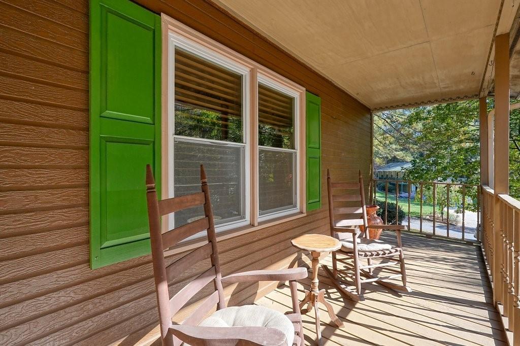 2262 Bayswater Drive NW