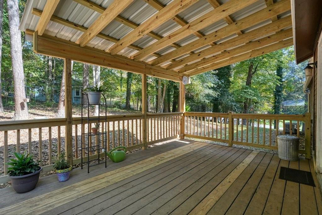 2262 Bayswater Drive NW