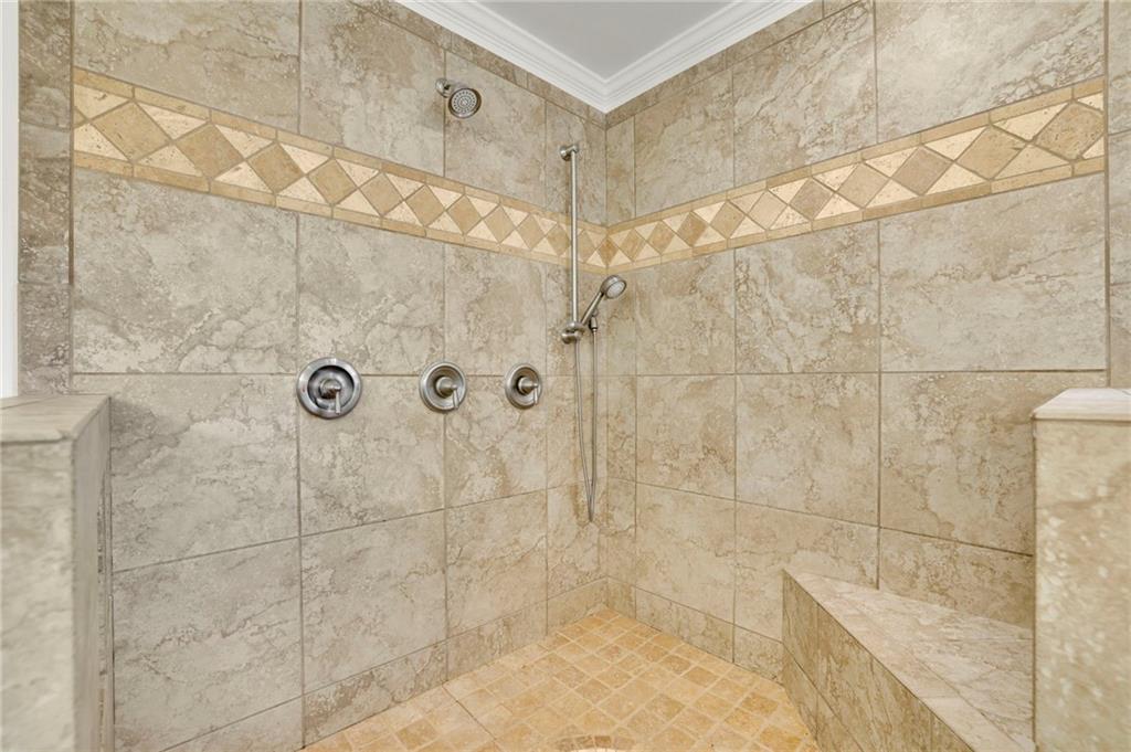 2989 Parkridge Drive NE