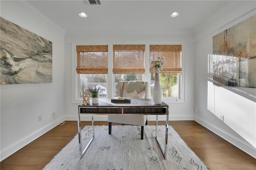 2989 Parkridge Drive NE