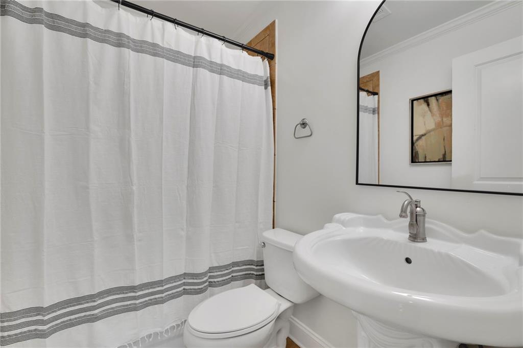 2989 Parkridge Drive NE