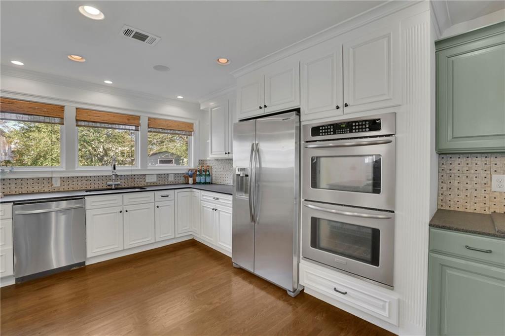 2989 Parkridge Drive NE