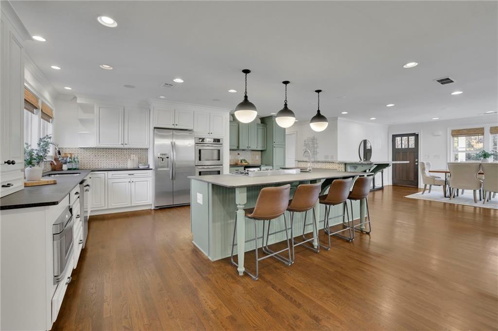 2989 Parkridge Drive NE