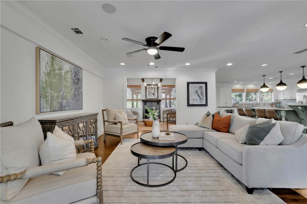 2989 Parkridge Drive NE