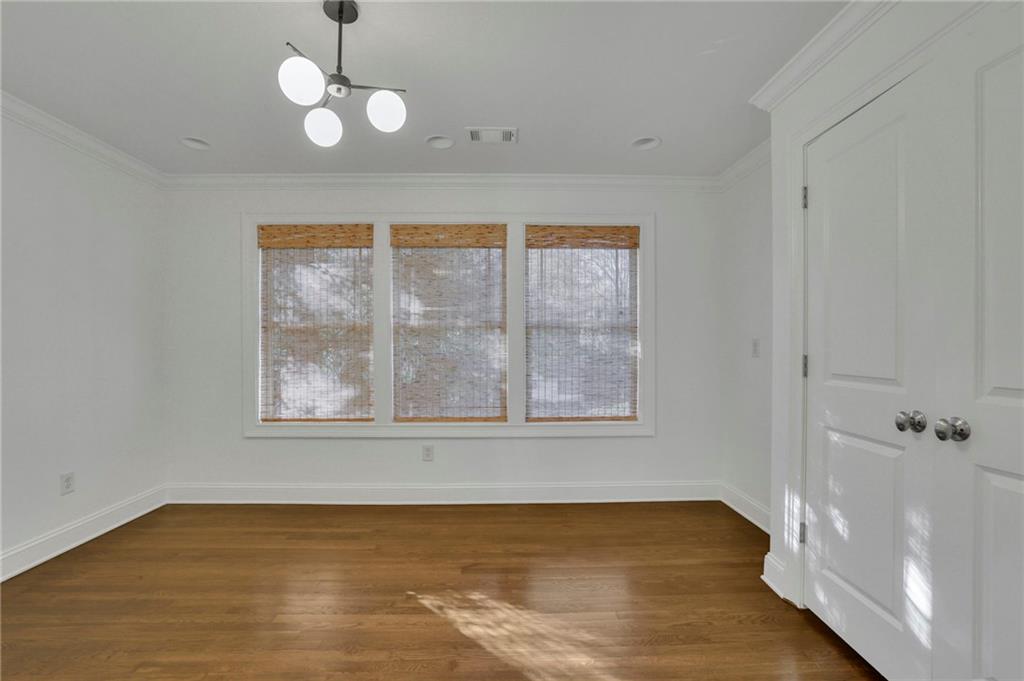 2989 Parkridge Drive NE