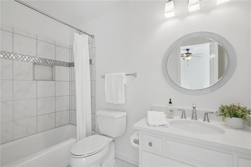 230 Summerhouse Lane