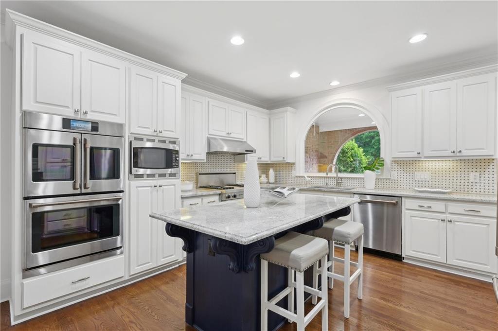 230 Summerhouse Lane