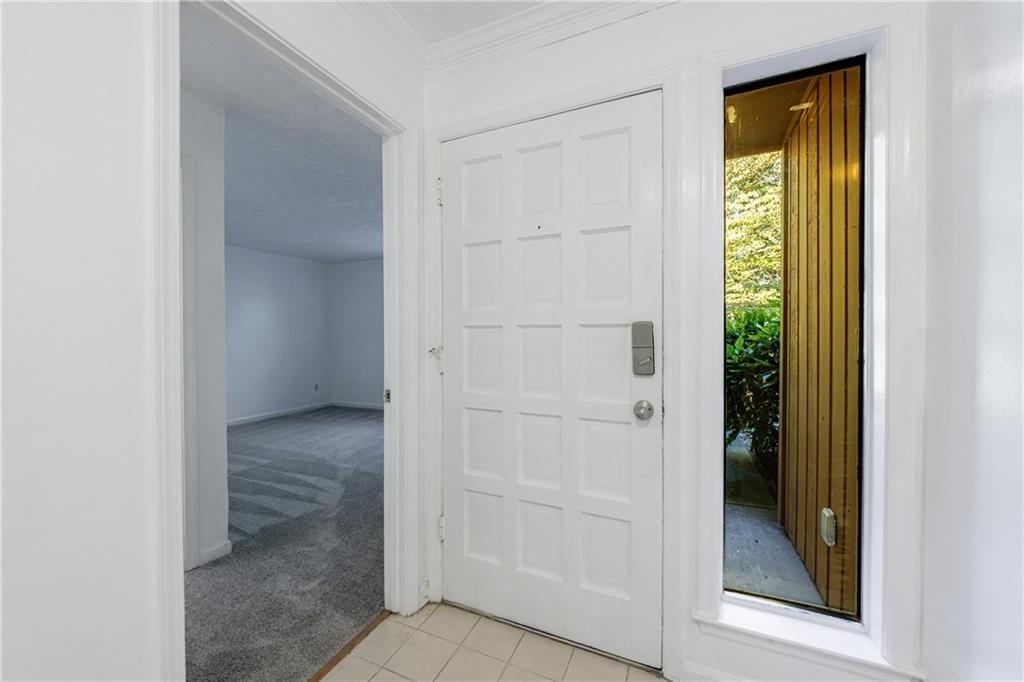 838 Lake Hollow Boulevard SW