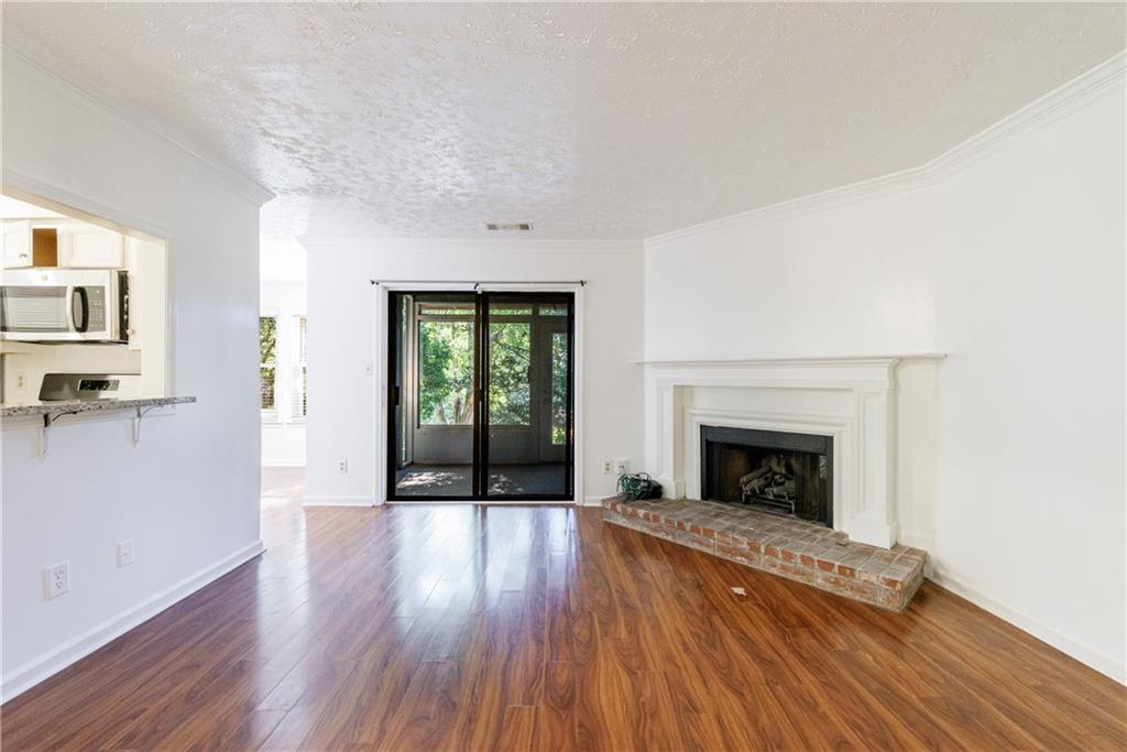 838 Lake Hollow Boulevard SW