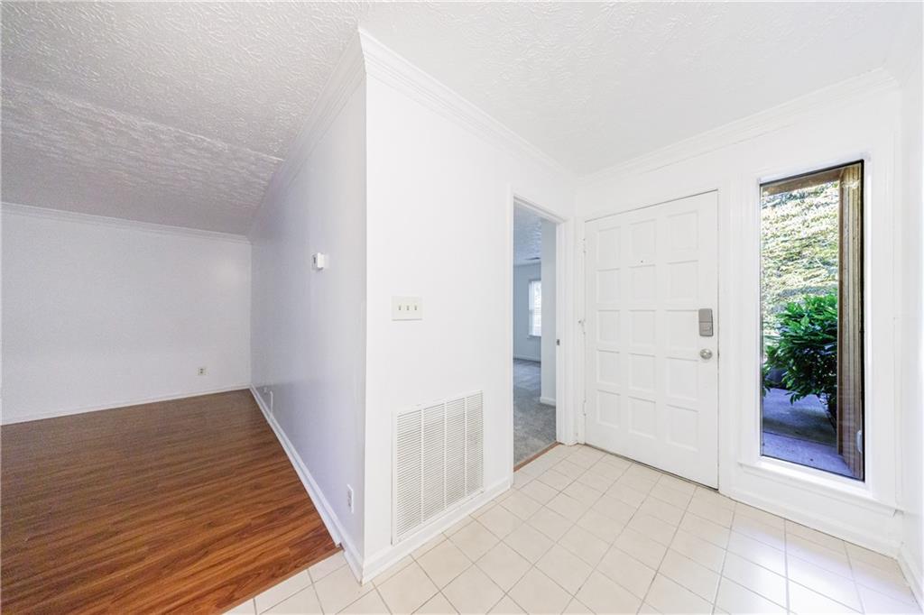 838 Lake Hollow Boulevard SW