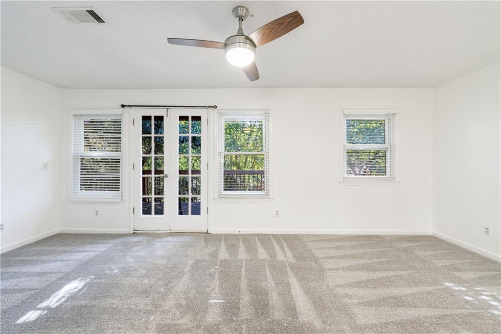 838 Lake Hollow Boulevard SW