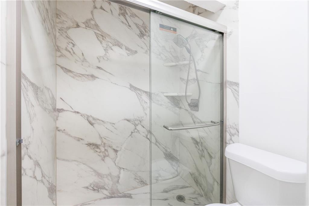 838 Lake Hollow Boulevard SW