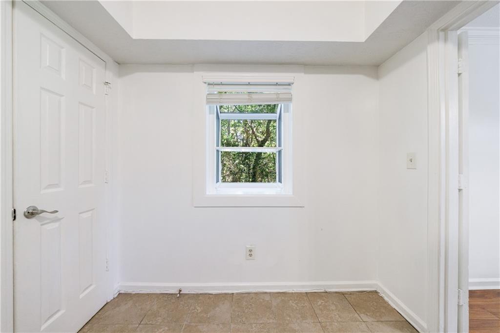 838 Lake Hollow Boulevard SW