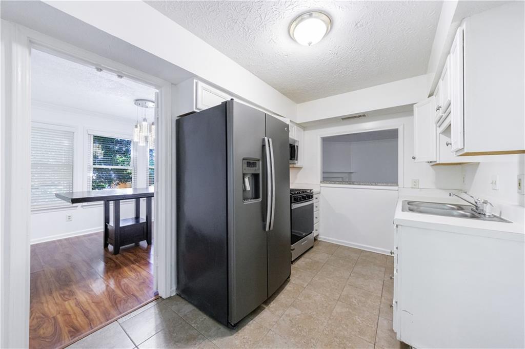 838 Lake Hollow Boulevard SW