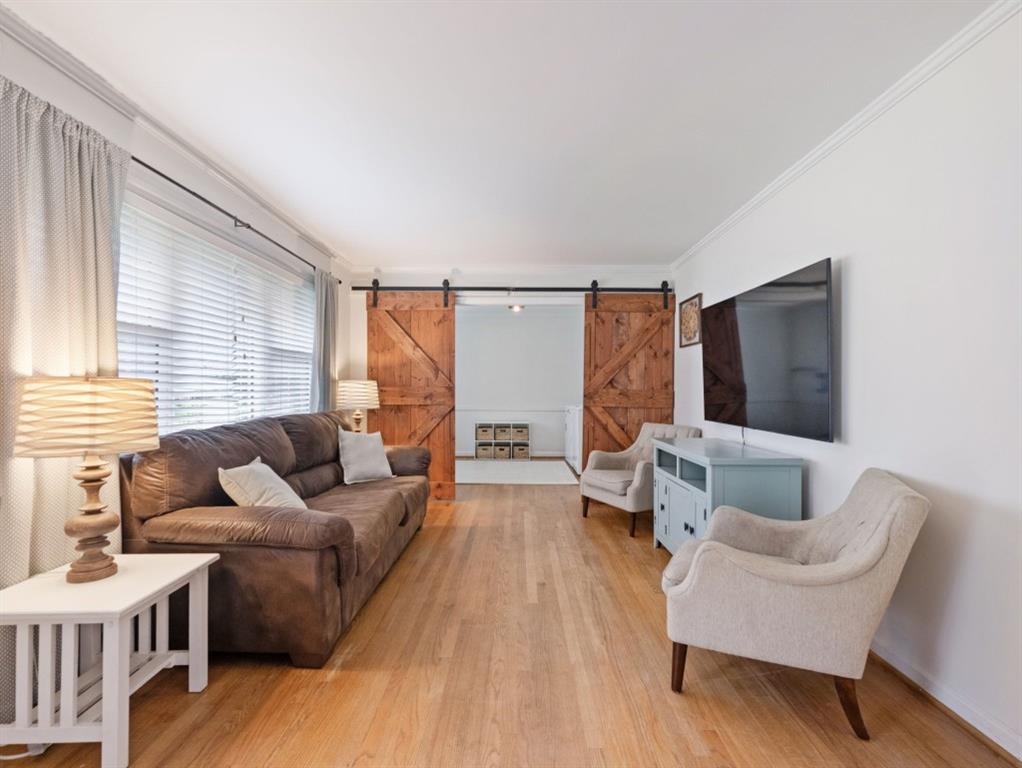 3724 Crestview Drive SE