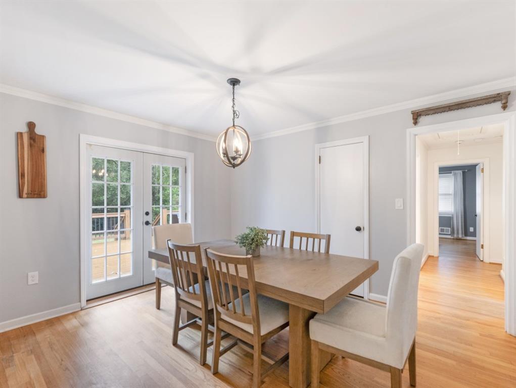 3724 Crestview Drive SE