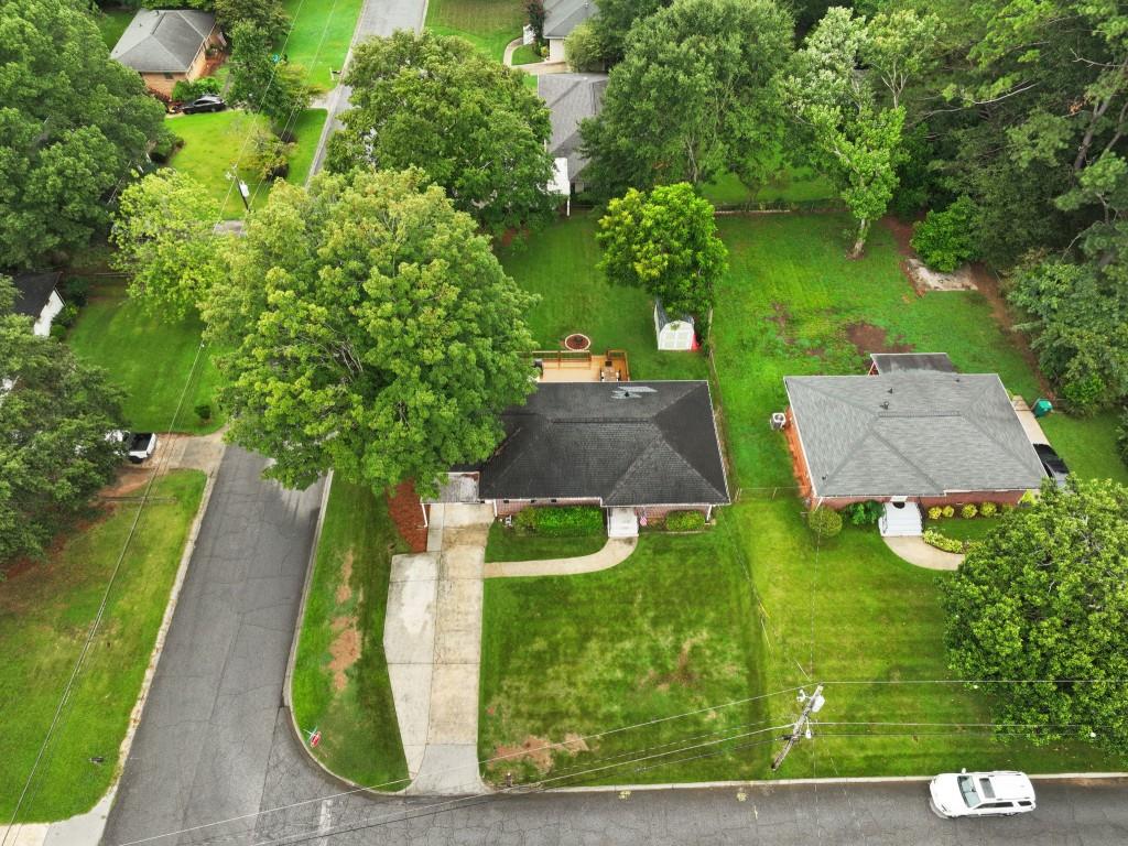 3724 Crestview Drive SE