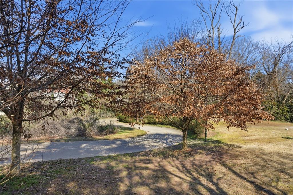 1452 North Avenue NE