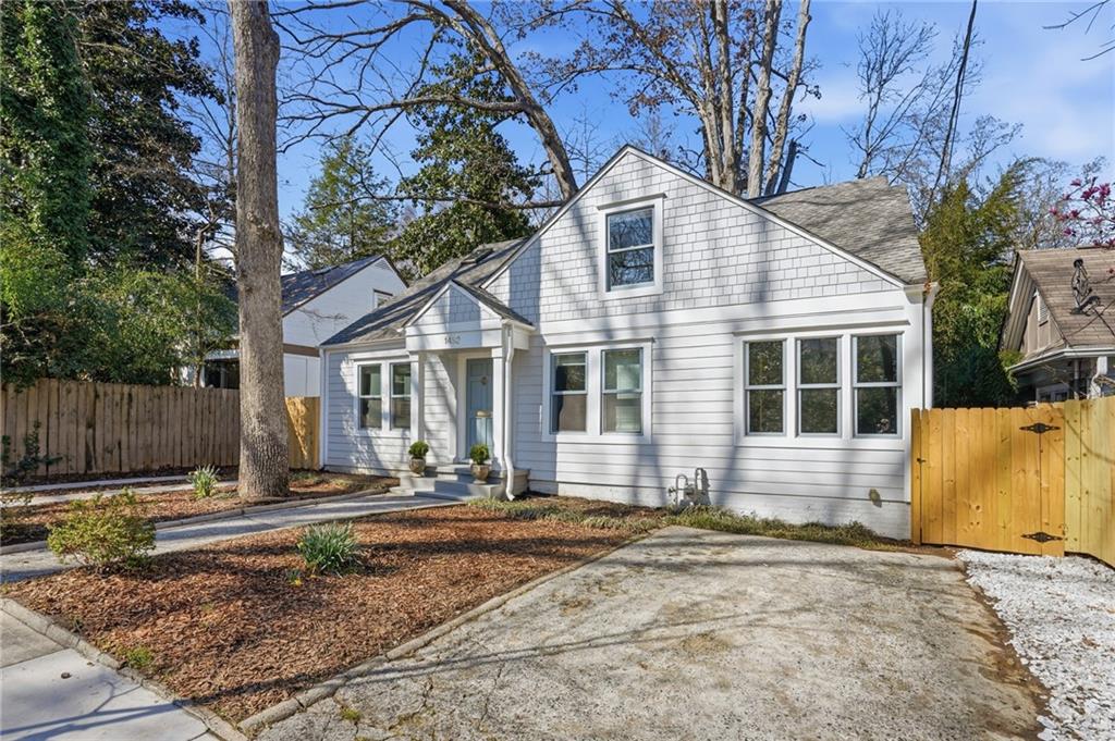 1452 North Avenue NE