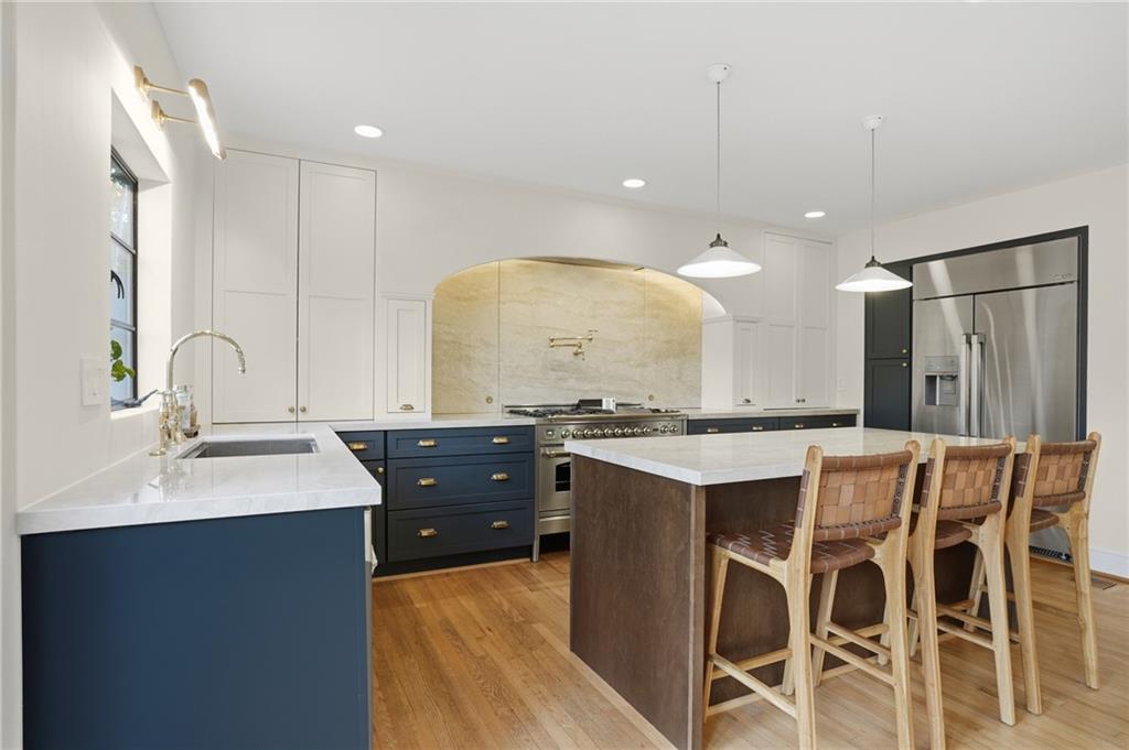 1452 North Avenue NE