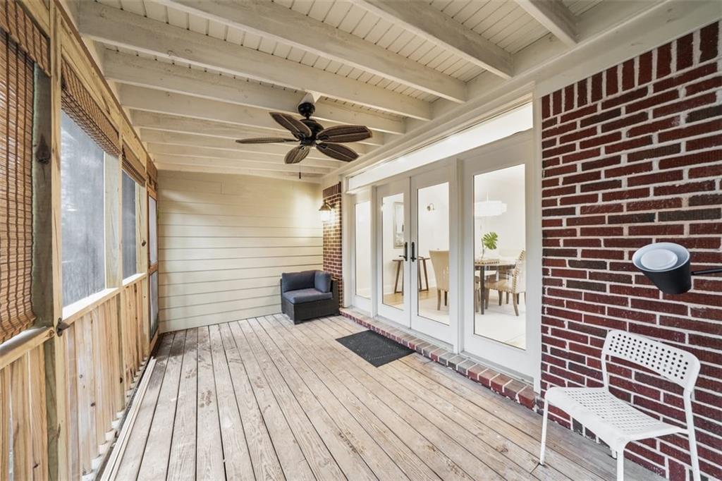 727 Brookridge Drive NE