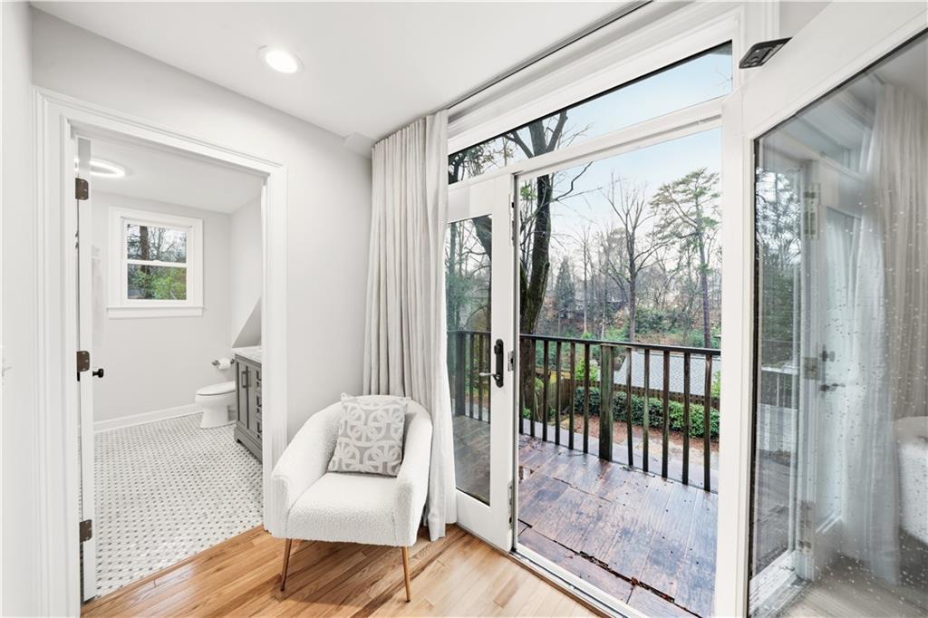 727 Brookridge Drive NE