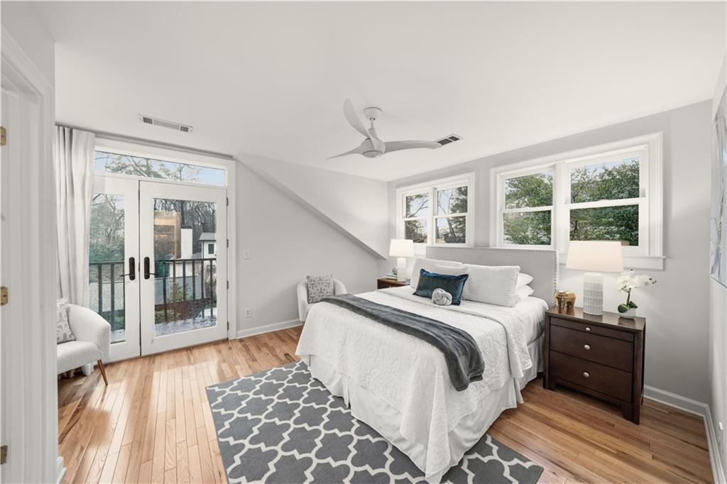 727 Brookridge Drive NE