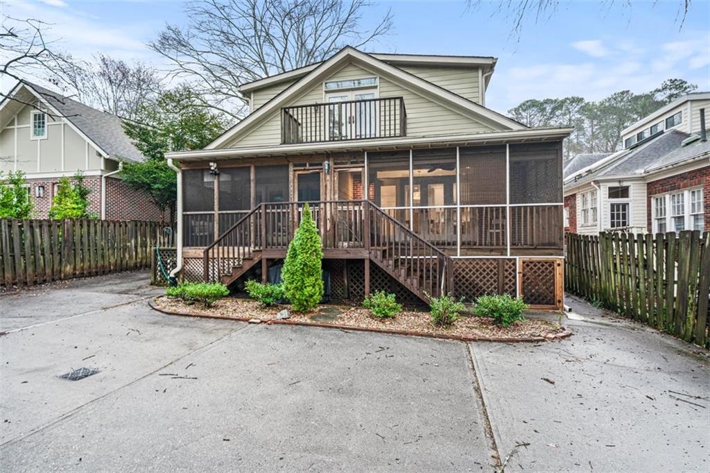 727 Brookridge Drive NE