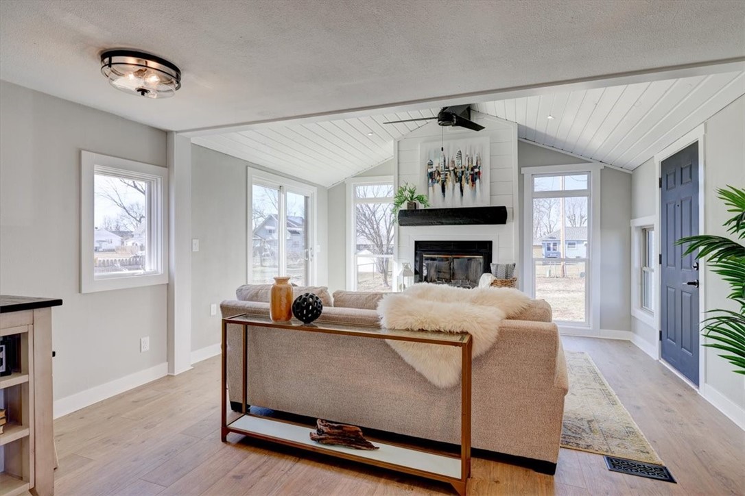 306 Walnut Avenue