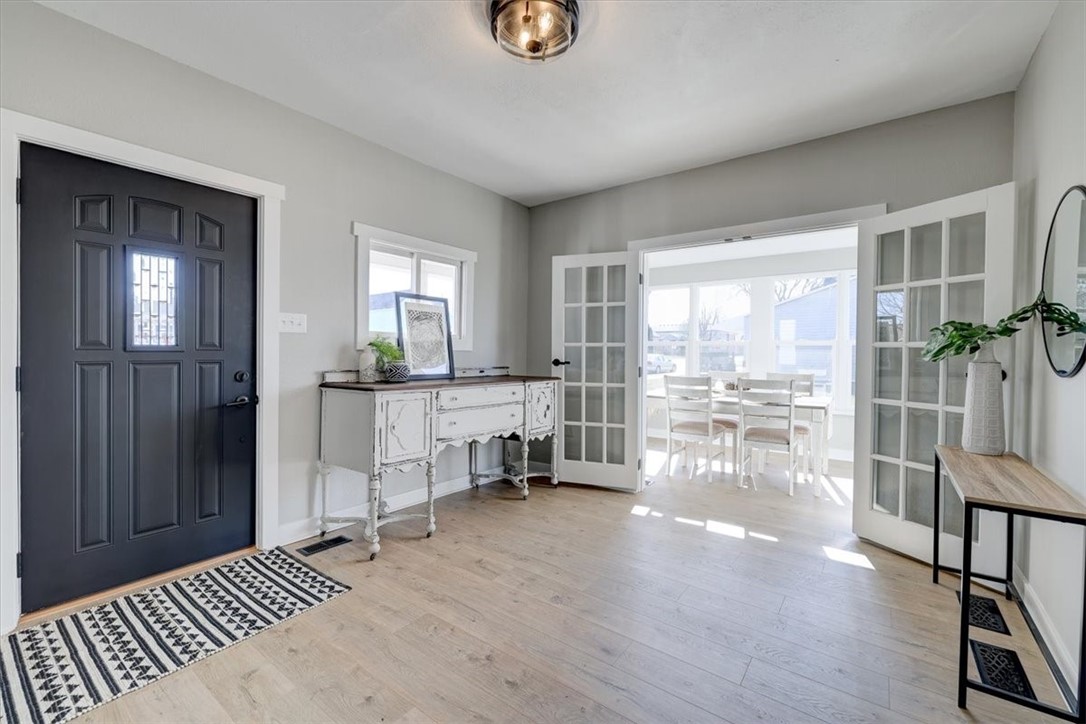 306 Walnut Avenue