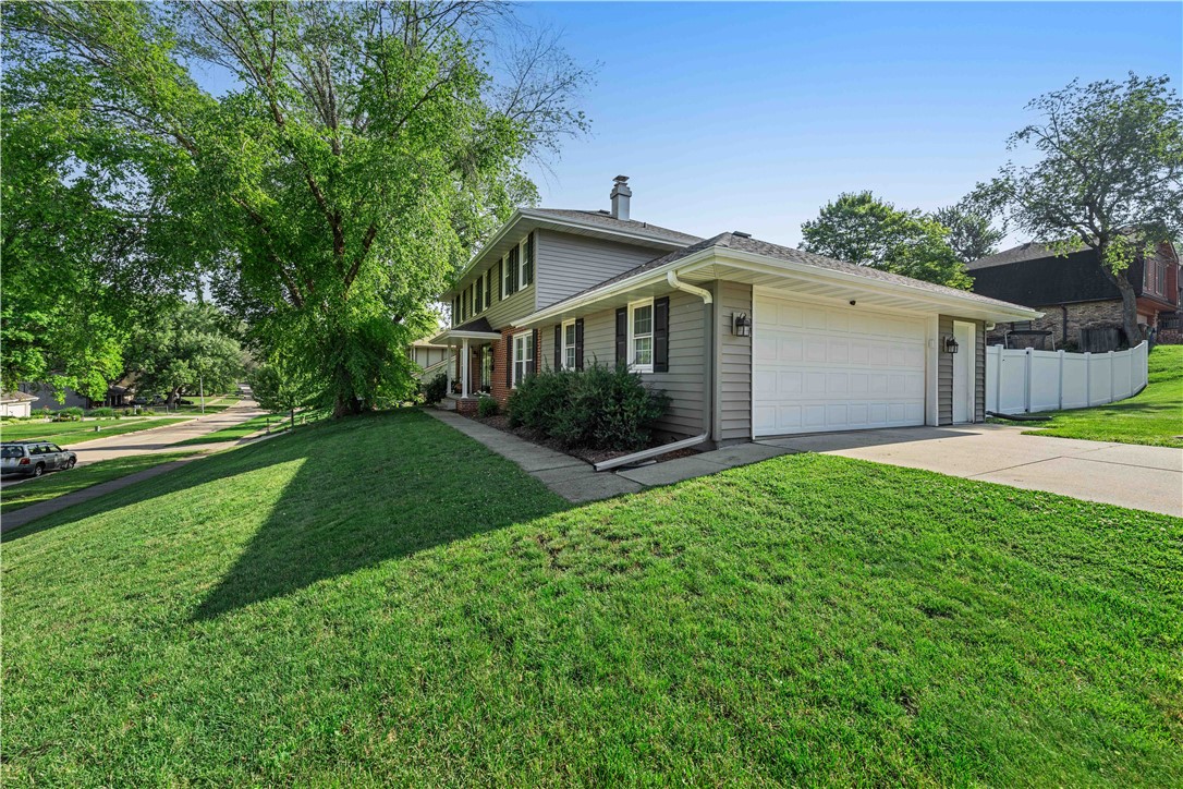 2805 Ashwood Drive