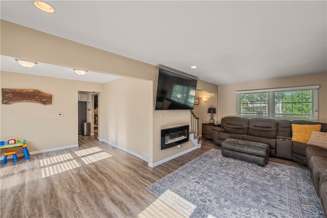 2805 Ashwood Drive