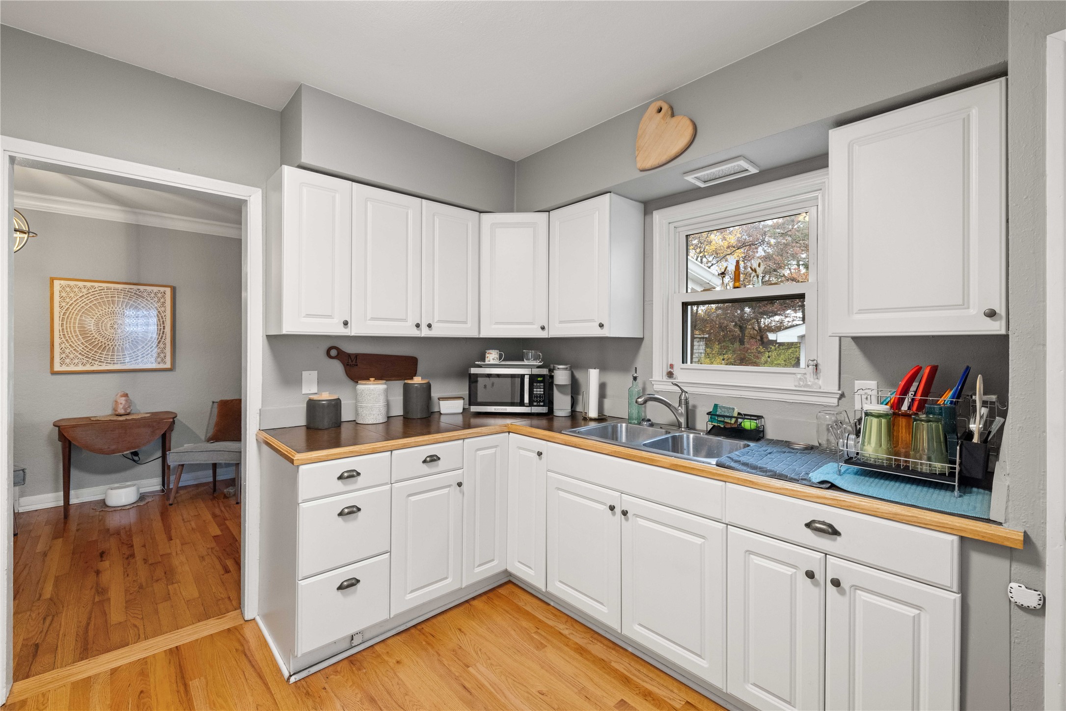 1158 chautauqua Parkway