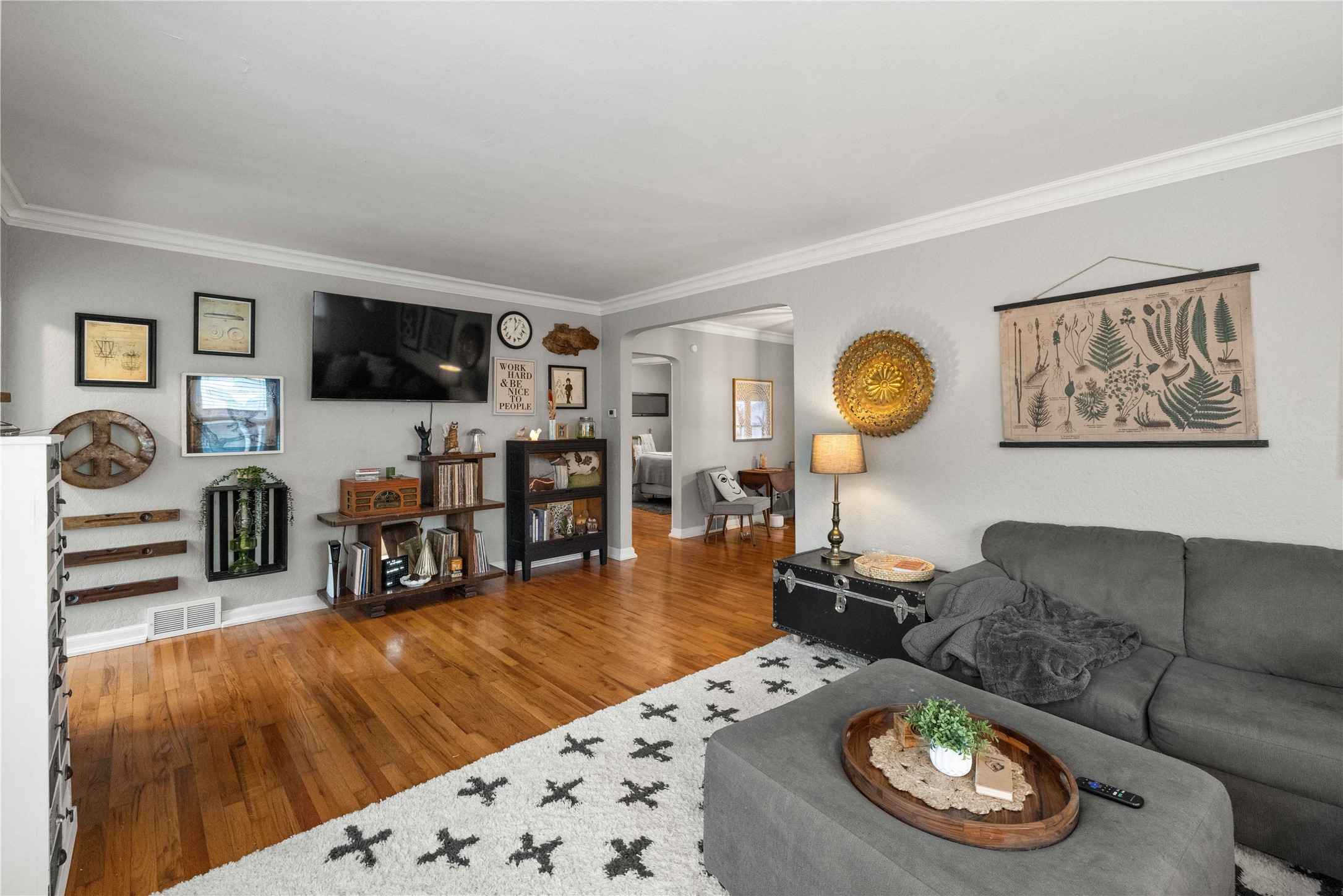1158 chautauqua Parkway