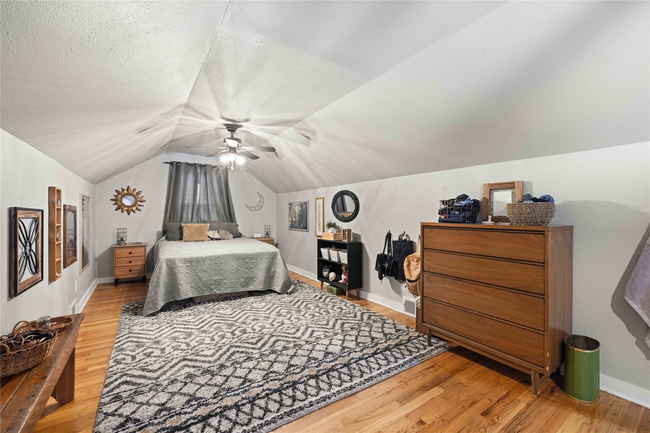 1158 chautauqua Parkway