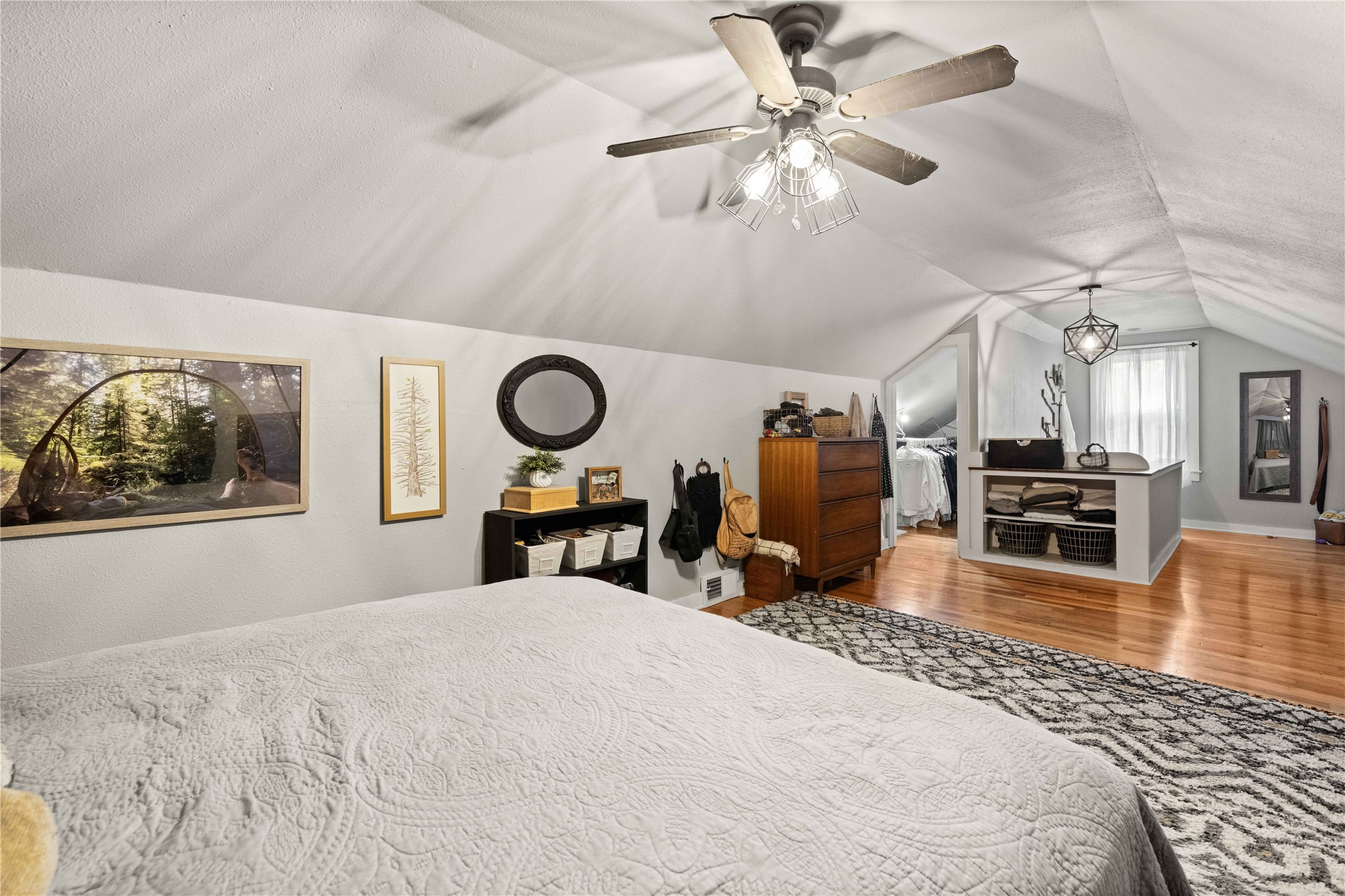 1158 chautauqua Parkway