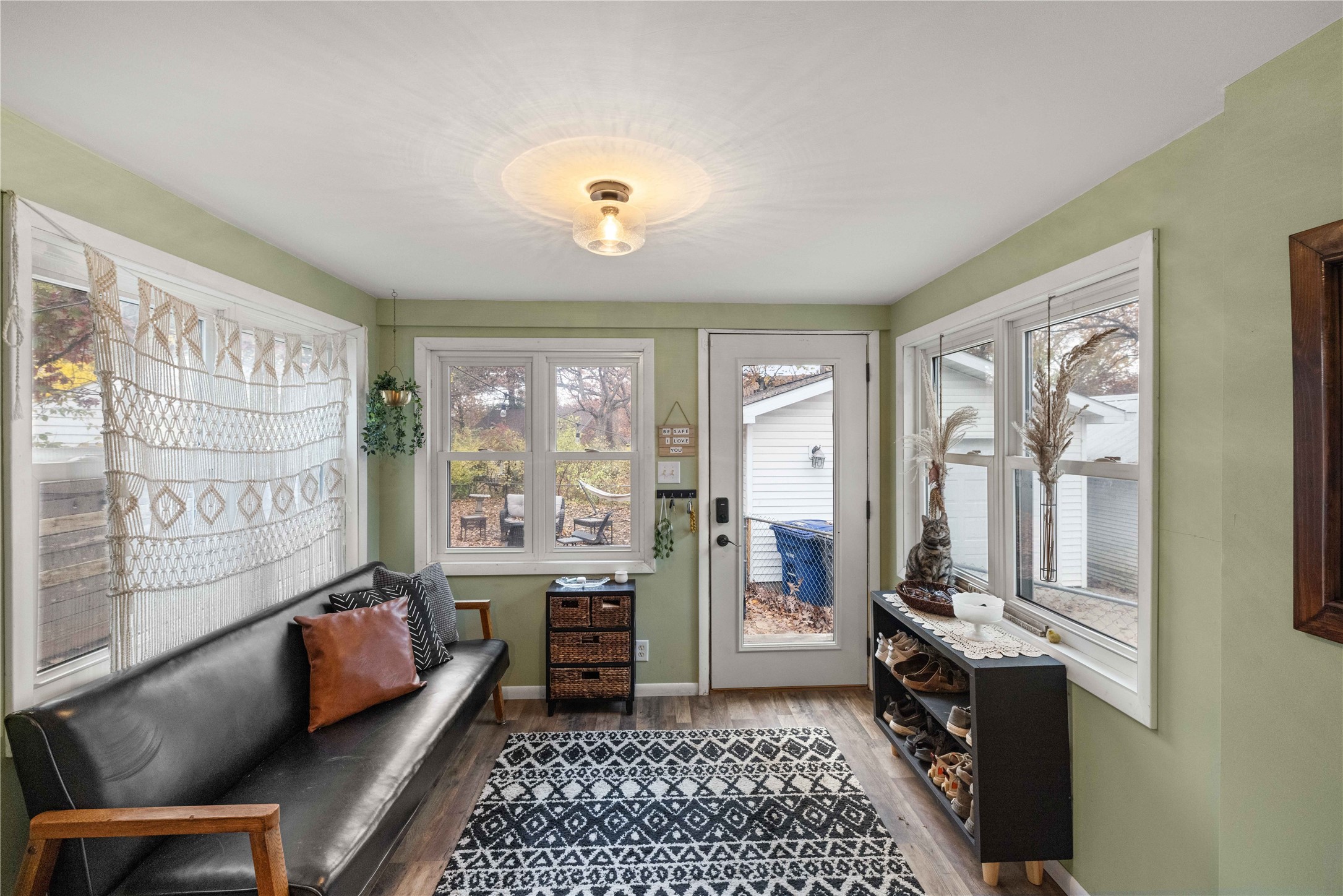 1158 chautauqua Parkway