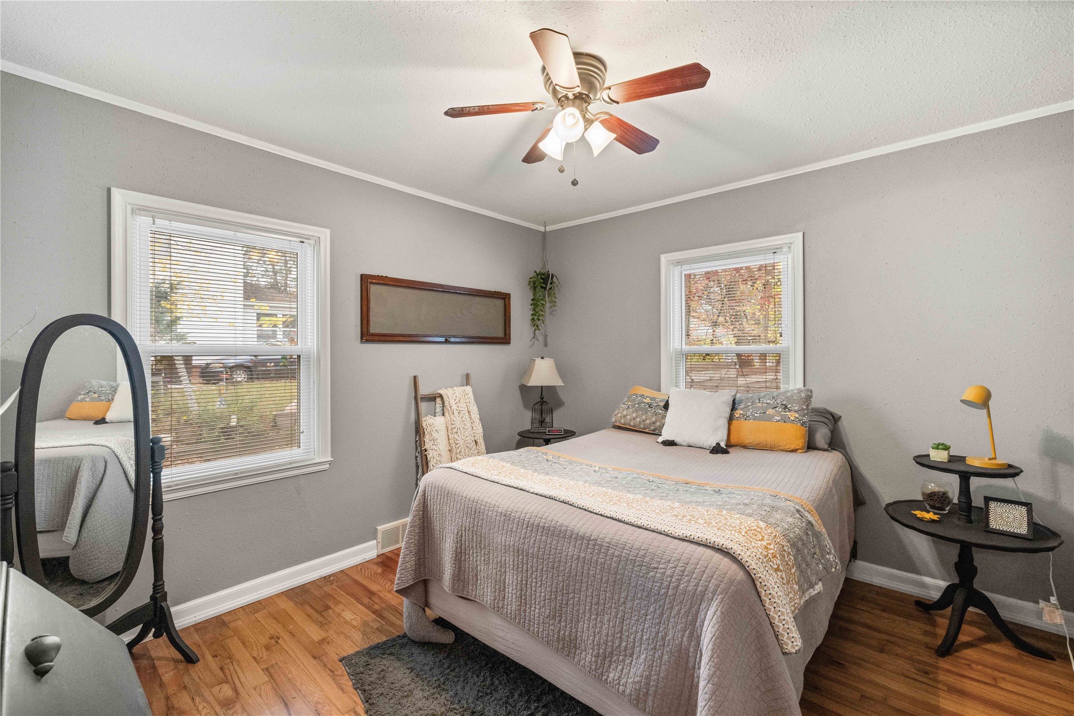 1158 chautauqua Parkway
